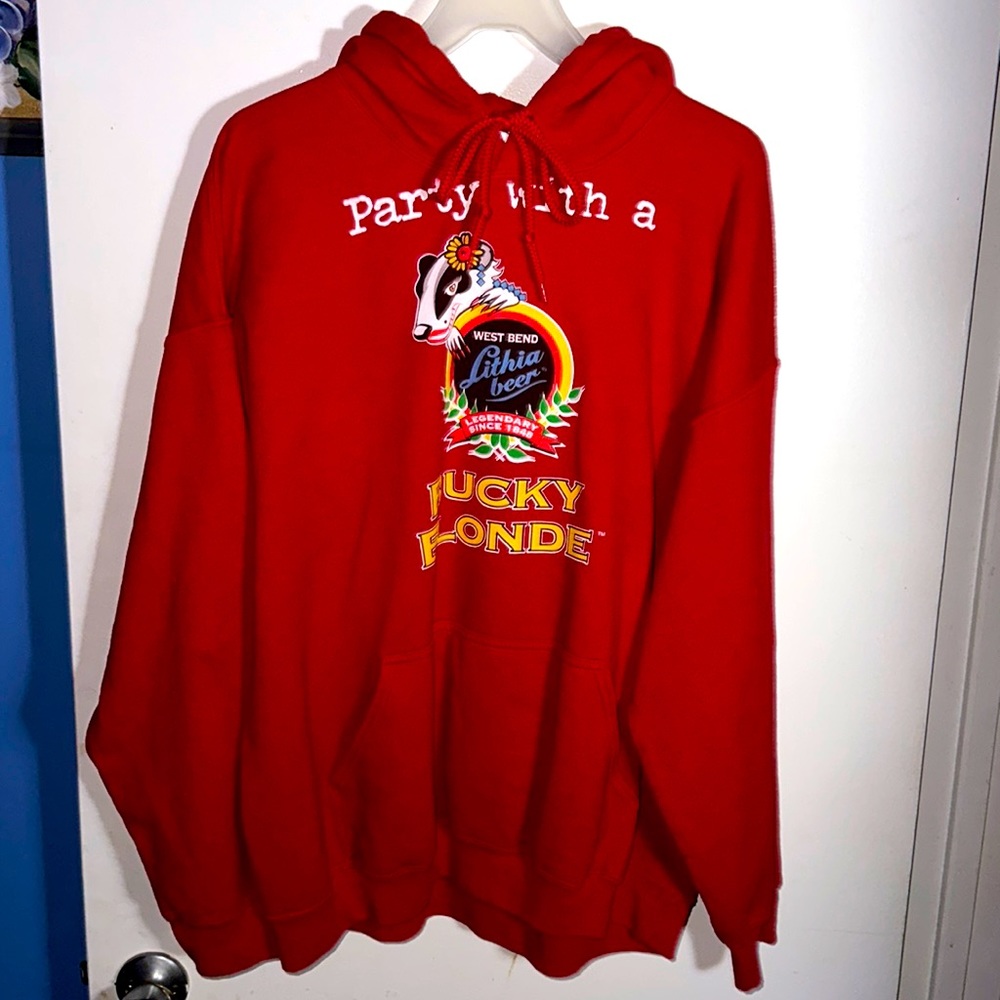 like new! This can be worn by men or women. XL size for women, mens MD